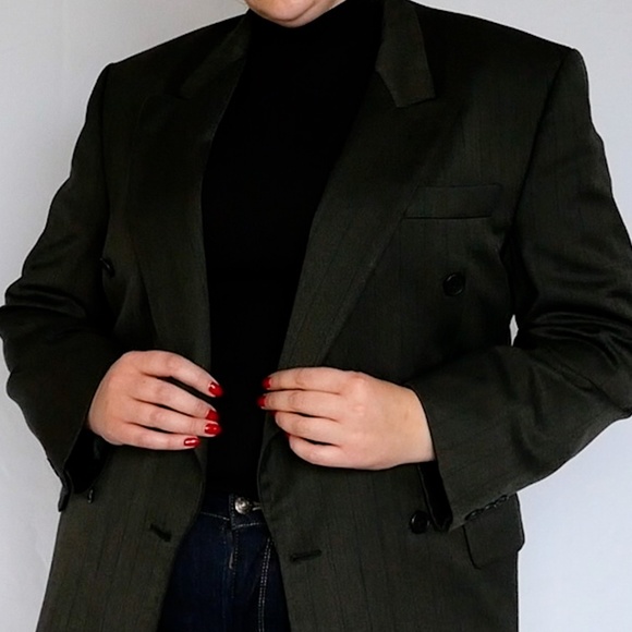 Vintage Dark Green Pinstripe Blazer - Made in Canada - Picture 3 of 8